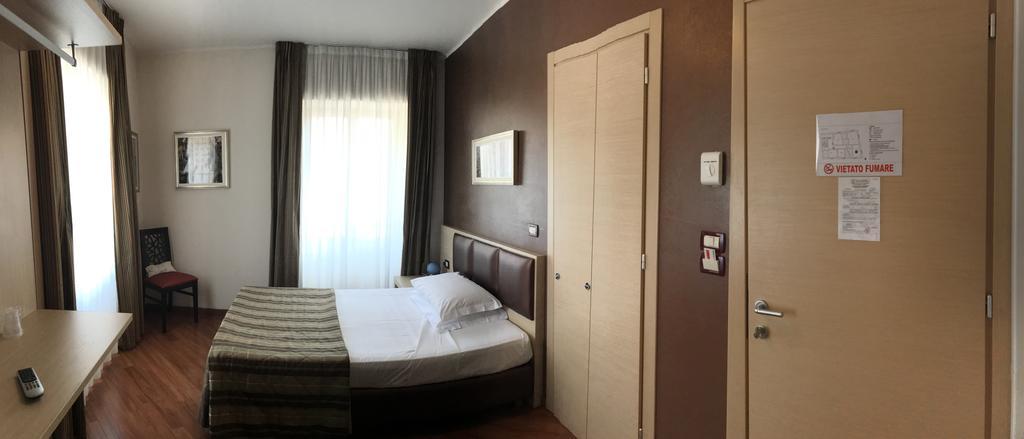 Dulcinea Hotel *