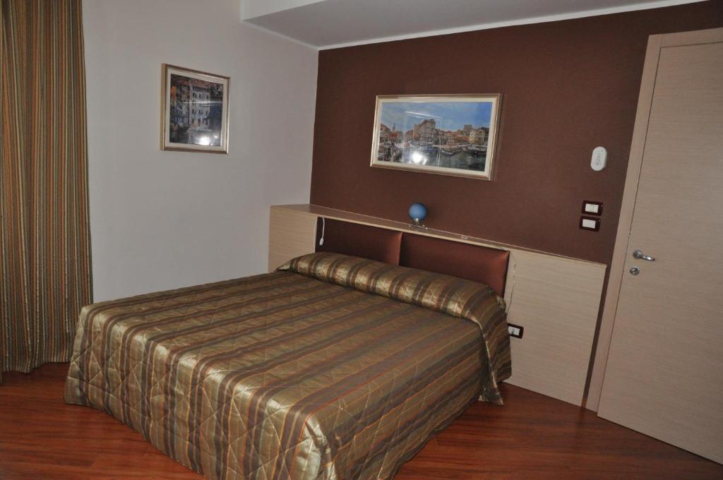 Dulcinea Hotel *